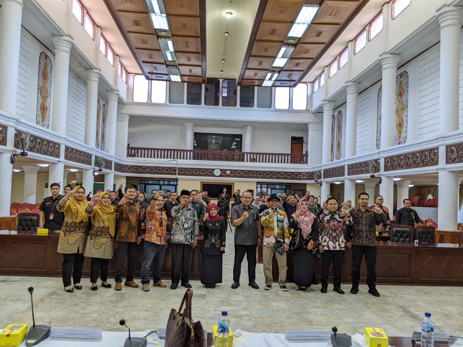 Tingkatkan Pelayanan Informasi Publik Bawaslu Kota Payakumbuh ikuti Kegiatan Bimtek Monitoring dan Evaluasi Keterbukaan Informasi Publik