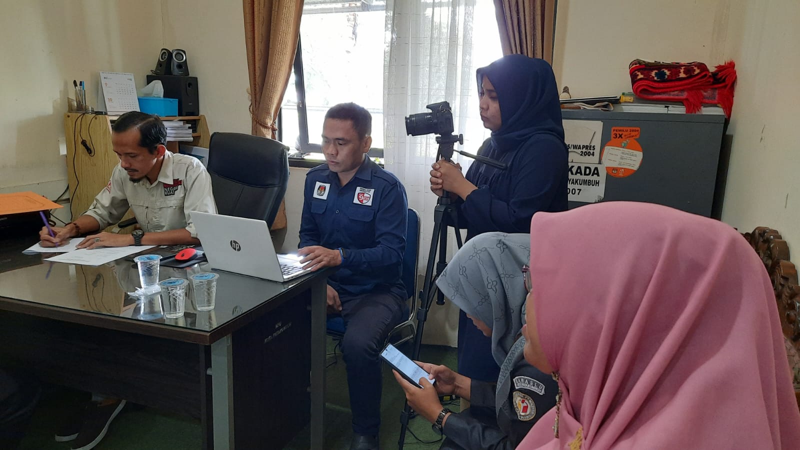 Bawaslu lakukan pengawasan Klarifikasi tanggapan masyarakat yang dicatut parpol masuk sipol