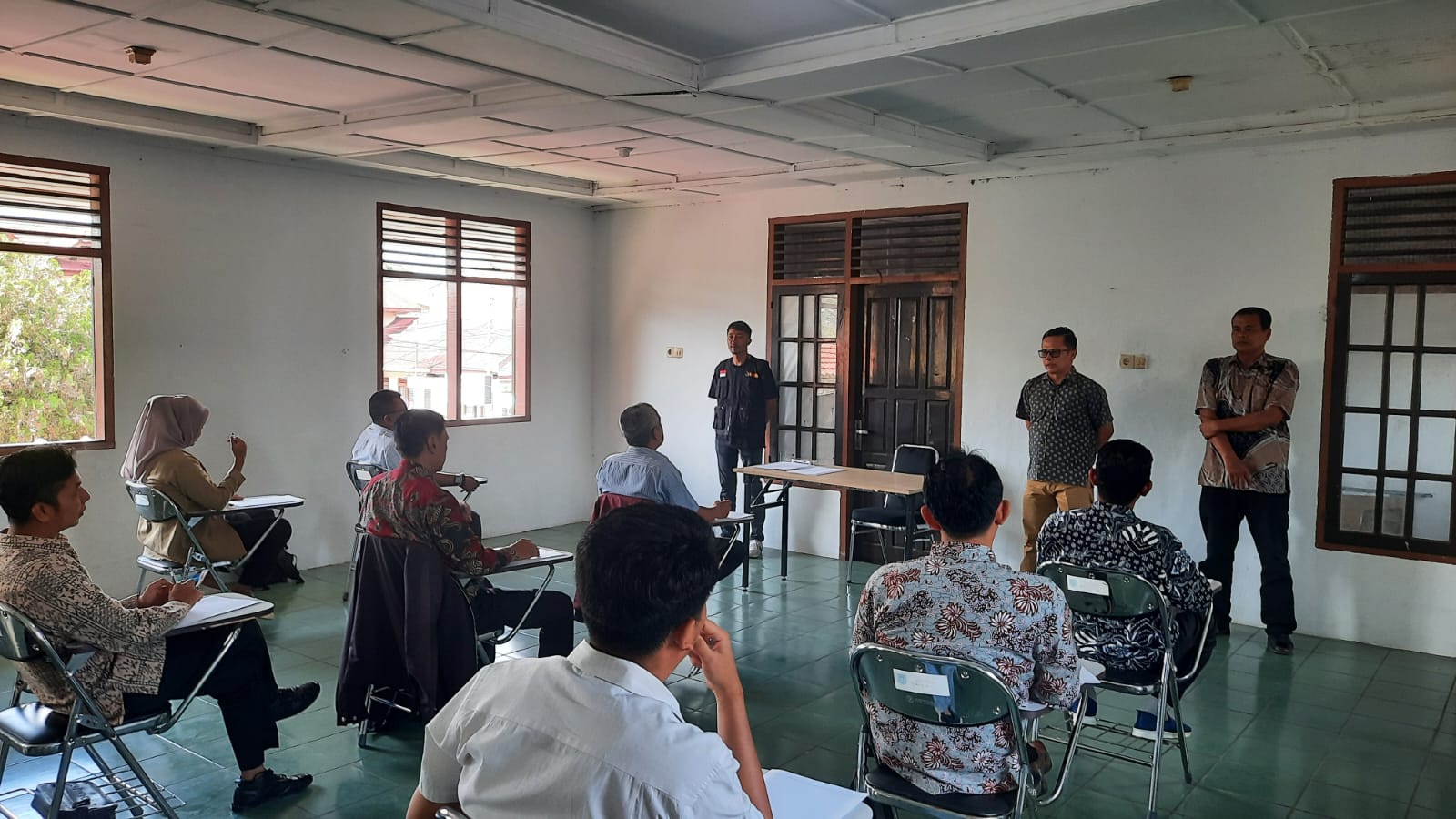 Ketua Bawaslu Kota Patakumbuh Memberi Arahan