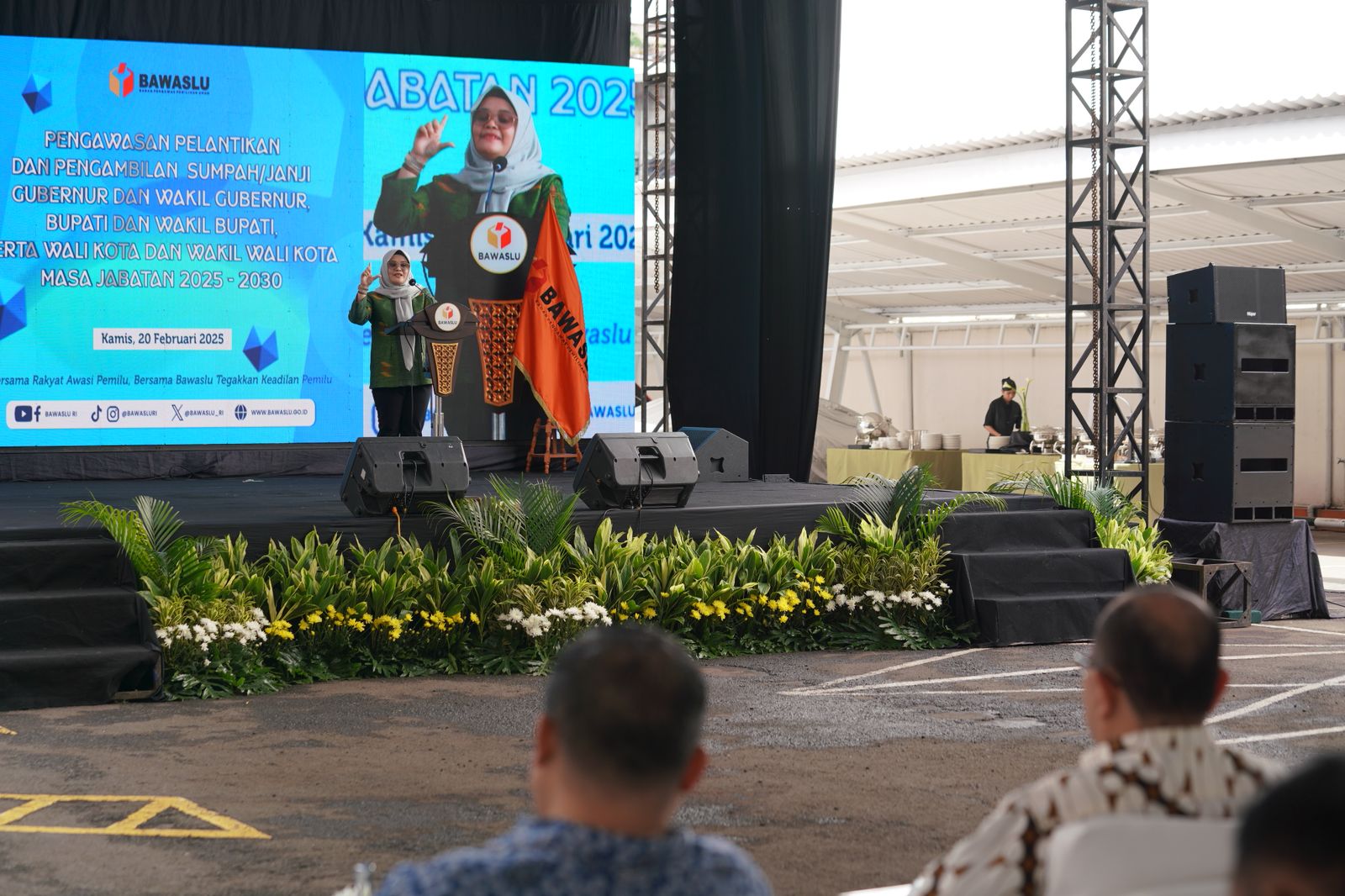 Anggota Bawaslu Lolly Suhenty