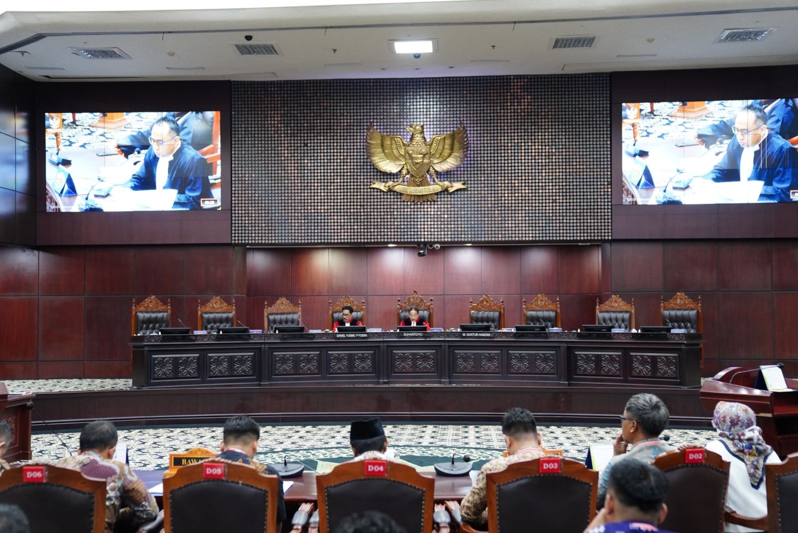 Suasana sidang 