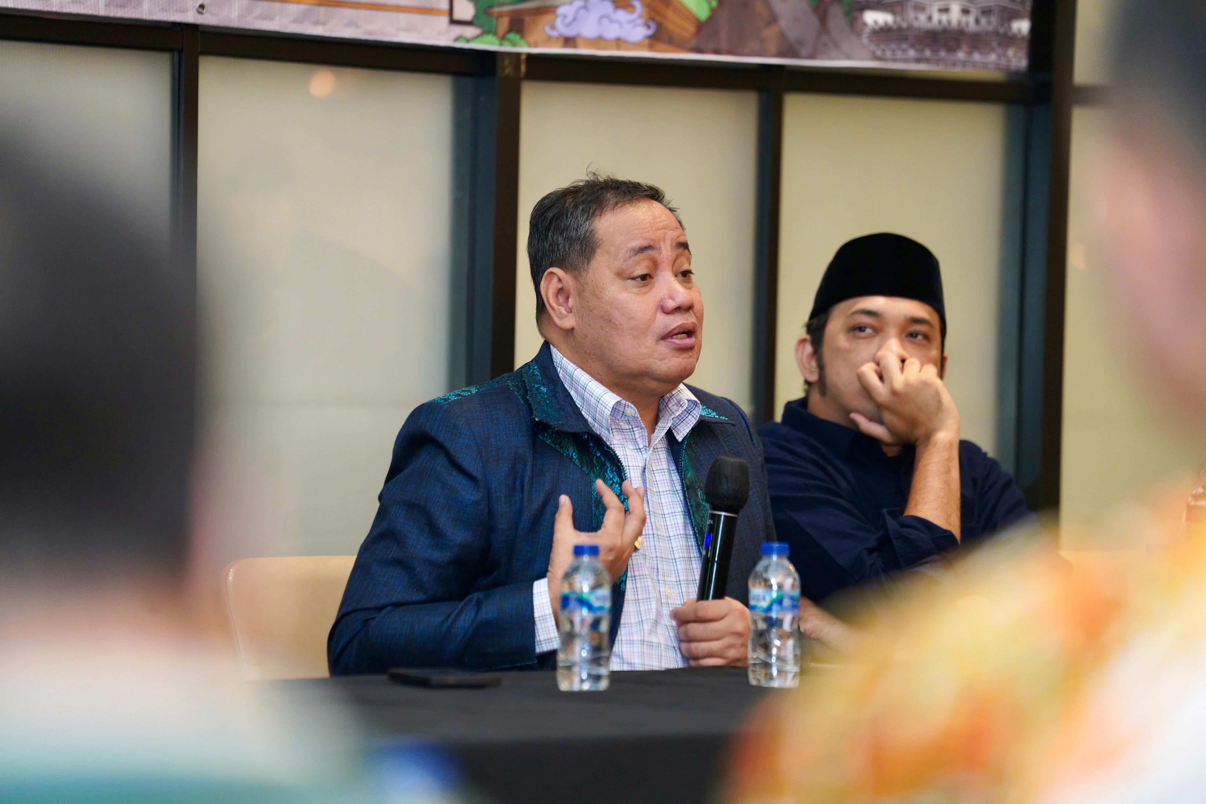 Anggota Bawaslu Herwyn JH Malonda dalam DKT Pembinaan Evaluatif Strategi Pengembangan Sumber Daya Manusia Pengawas Pemilu di Surabaya, Kamis (18/9/2025).