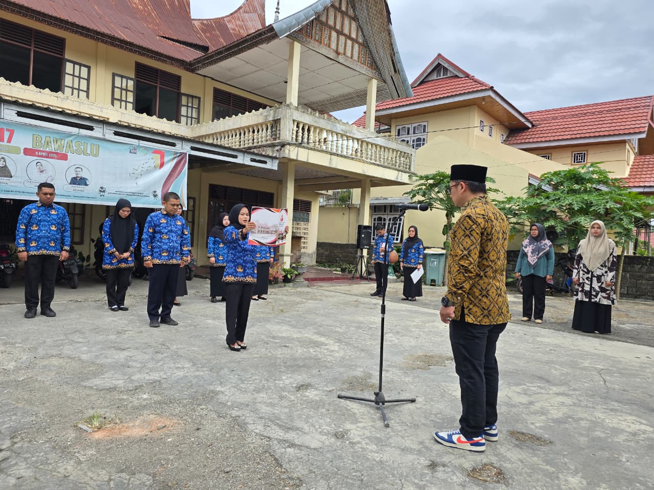 Peringatan hari sumpah pemuda di kantor Bawaslu Kota Payakumbuh