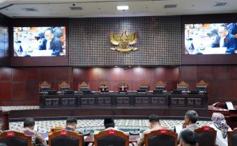 Suasana sidang 
