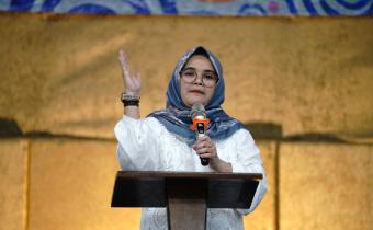 Anggota Bawaslu Lolly Suhenty 