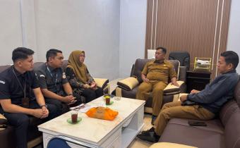Anggota Bawaslu Kota Payakumbuh berkordinasi dengan Camat, Payakumbuh 4 Februari 2026 Payakumbuh Barat 