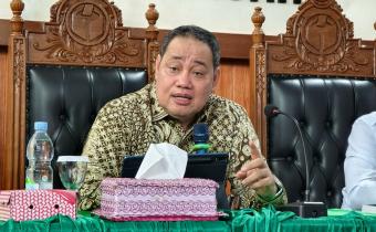 Herwyn saat menghadiri Rapat Pembinaan dan Peningkatan Kapasitas Sumber Daya Manusia di Lingkungan Bawaslu Provinsi Sulawesi Tengah, Rabu (1/4/2026). 
