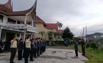 an Muharman, S.H Ketua Bawaslu Kota Payakumbuh Menjadi Pembina Apel Pagi, 11 Mei 2026
