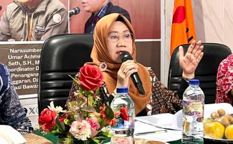 Deputi Bidang Dukungan Teknis Bawaslu, Yusti Erlina saat menjadi narasumber diskusi bersama Bawaslu Bengkulu, Rabu (3/6/2026).
